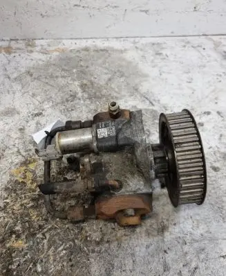 Toyota Avensis T250 Fuel injection high pressure pump 221000G010