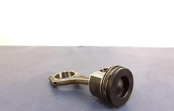 Subaru Forester SH Piston 