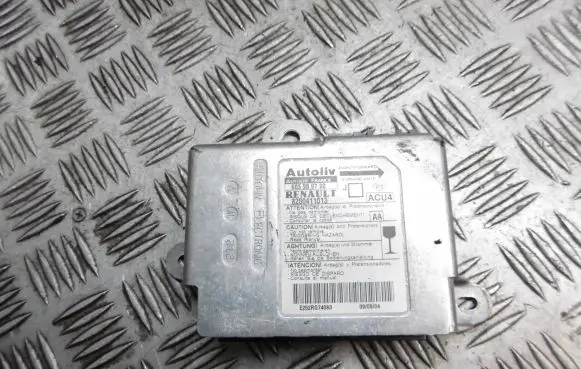 Renault Scenic II - Grand scenic II Airbag control unit/module 8200411013