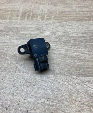 Opel Zafira A Air pressure sensor 24426679
