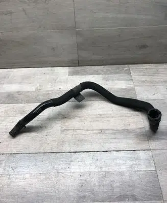 Volkswagen Touareg I Engine coolant pipe/hose 7L6122109D