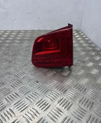 Volkswagen Tiguan Tailgate rear/tail lights 5N0945094G