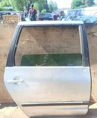Volkswagen Sharan Rear door