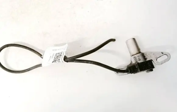 Audi A4 S4 B5 8D Crankshaft position sensor 078905389C