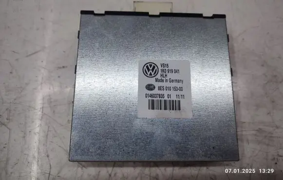 Volkswagen Golf VI Power management control unit 1K0919041