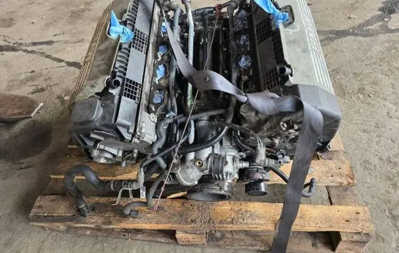 BMW 6 E63 E64 Engine N62B44A 7515110