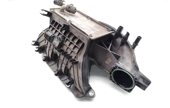 Volkswagen Golf VI Intake manifold 03F145749C
