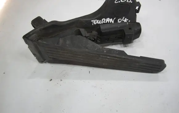 Volkswagen Touran I Accelerator throttle pedal 1T2721503G 6PV00874600 L015004
