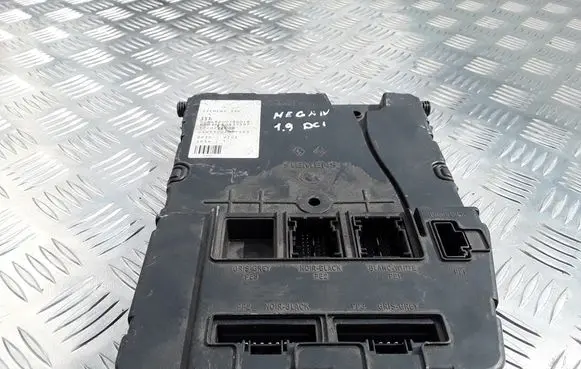 Renault Megane II Comfort/convenience module 8200780018