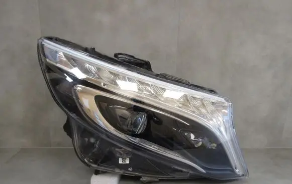 Mercedes-Benz Vito Viano W447 Headlight/headlamp A4479061501
