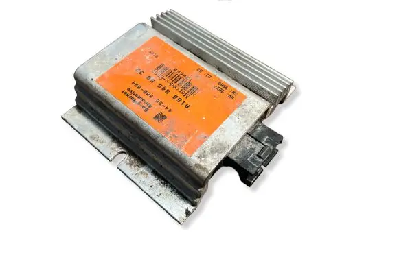 Mercedes-Benz ML W163 Transfer box differential control unit 4450000034 A1635455032