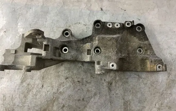Generator/alternator bracket