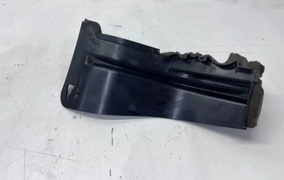 Other engine bay part