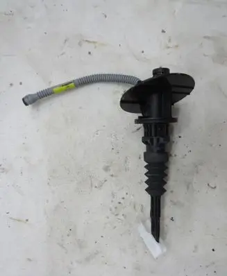 Opel Astra K Clutch slave cylinder GMAUTO4574097