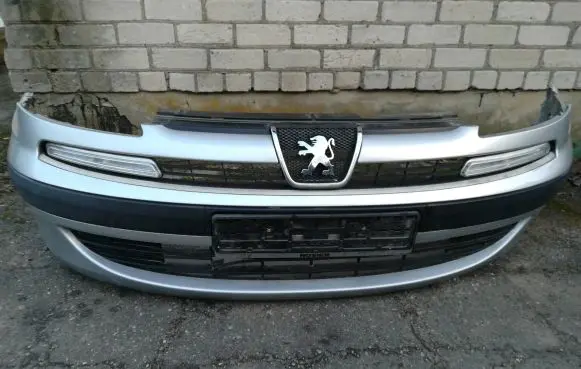 Peugeot 807 Front bumper