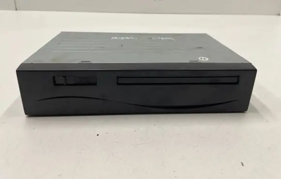 Toyota Avensis T250 Navigation unit CD/DVD player 8684153041 4621000661