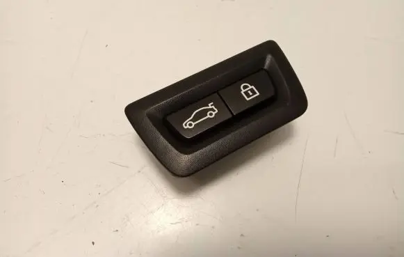 BMW 5 G30 G31 G38 Tailgate/boot open switch button 9275121