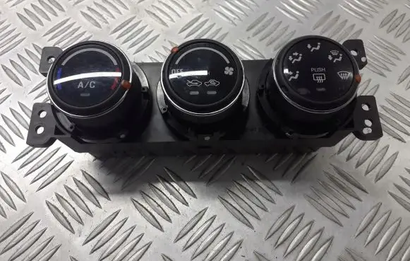Suzuki Liana Interior fan control switch 39510-59J10