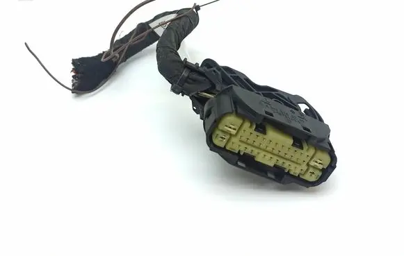 Mercedes-Benz Sprinter W907 W910 ABS module connector plug A0009821509