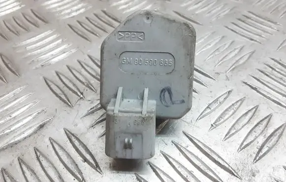 Opel Astra G Headlight level adjustment motor 90590665