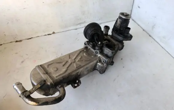 Volkswagen Caddy EGR valve cooler 03L131512C 2309714 4352302821M