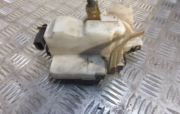 Seat Ibiza III (6L) Rear door lock