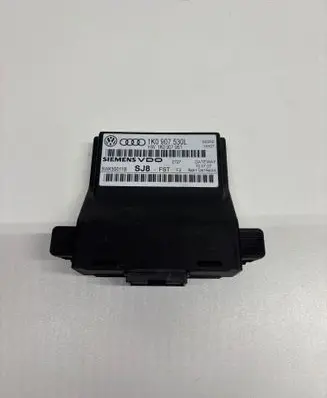 Volkswagen Golf V Gateway control module 1K0907530L 1K0907951