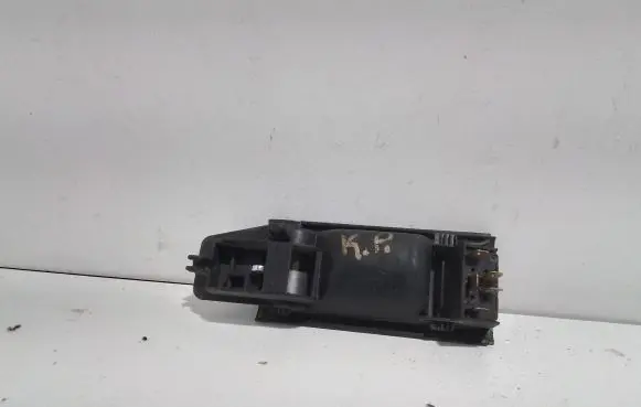 Audi A6 S6 C4 4A Front door interior handle 4A0837019C