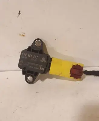 Audi A4 S4 B7 8E 8H Airbag deployment crash/impact sensor 8P0955557