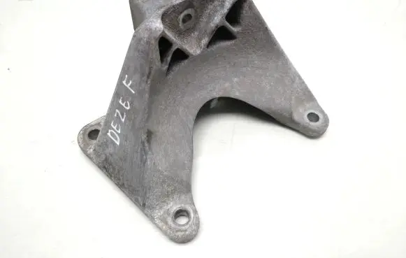 BMW 5 E60 E61 Gearbox mounting bracket 6761107 22316761107