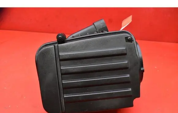 Volkswagen Golf Plus Air filter box 1K0129607A