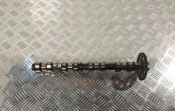 Toyota Avensis T250 Camshaft 135010R010