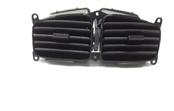 Hyundai Santa Fe Dash center air vent grill