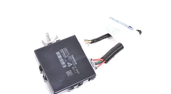 Lexus RX 450H Parking PDC control unit/module 8905048030