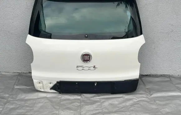 Fiat 500L Truck tailgate 