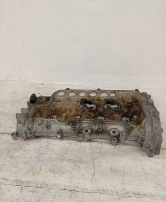 Opel Vivaro Engine head 8200539196