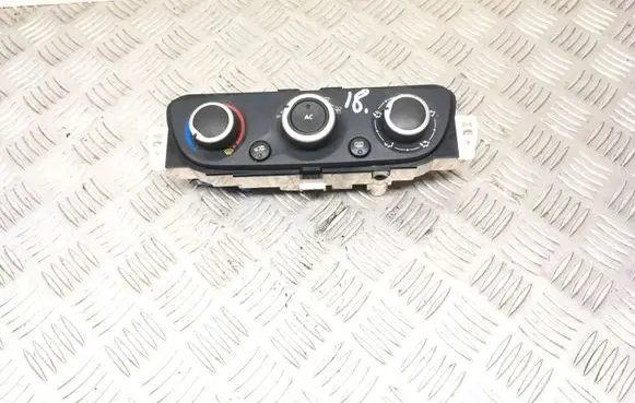 Renault Scenic III - Grand scenic III Climate control unit T1001786G T1001877V 100129110195