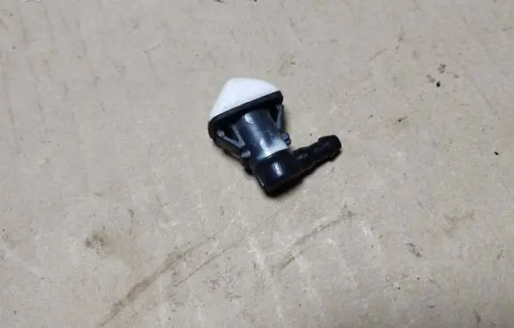 Acura MDX II Windshield washer spray nozzle 