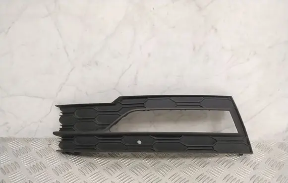 Skoda Octavia Mk4 Front bumper lower grill 5E3807681