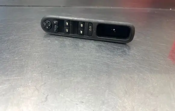 Electric window control switch