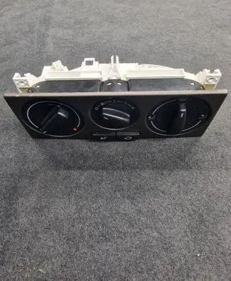 Volkswagen Bora Climate control/heater control trim 1J0820045F 901511210000 357837L12