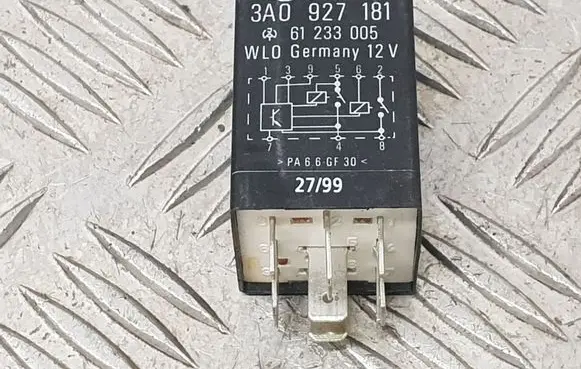 Audi A4 S4 B5 8D Other relay 3A0927181