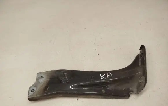 Fender mounting bracket