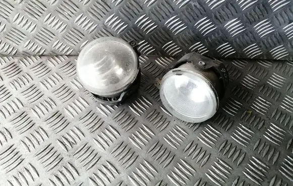 Chrysler Town u0026 Country V Fog light set 04805857AB