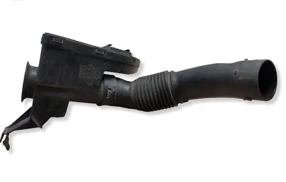 Peugeot 208 I Air intake duct part 9684813780
