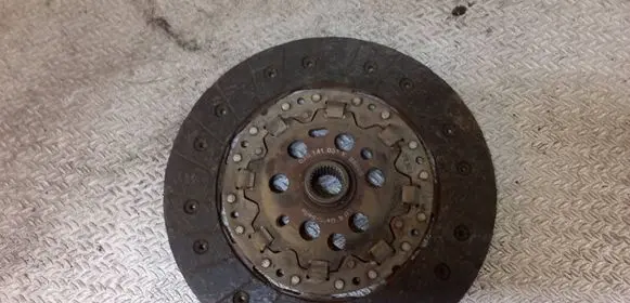 Volkswagen Golf Plus Clutch pressure plate 03G141031K