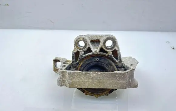 Ford Kuga I Engine mount bracket 326C14