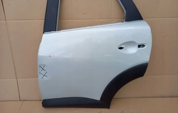 Mazda CX-3 Rear door