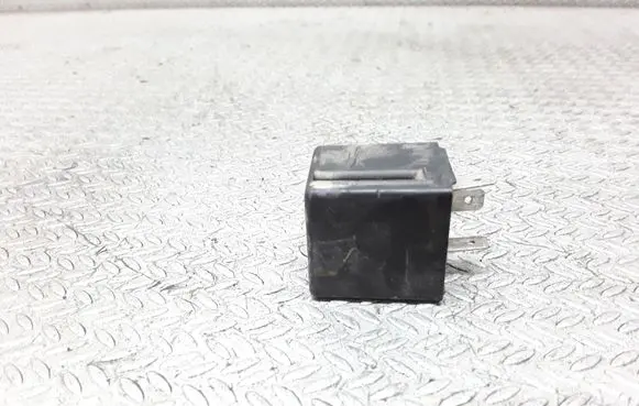 Opel Frontera A Other relay 90240664