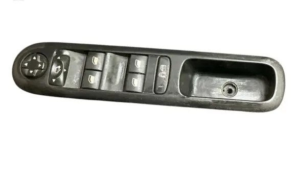 Peugeot 3008 I Electric window control switch 96650621ZD